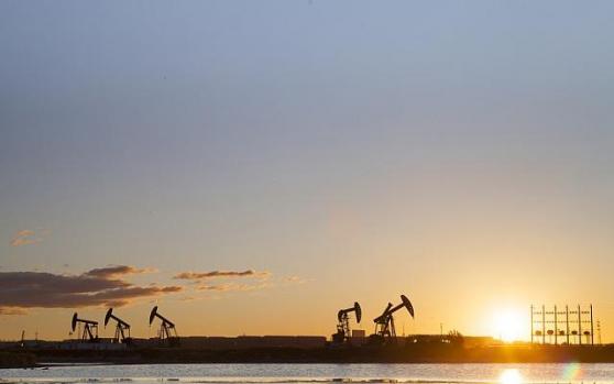 原油交易提醒：天然气危机在向石油市场蔓延，油价有望再创新高