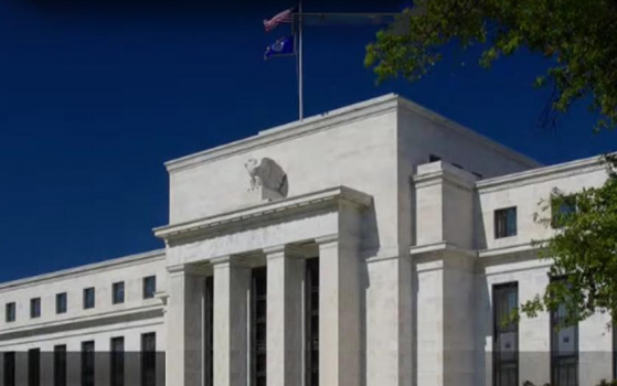 美联储9月拒绝加息，但指出利率将在更长时间内保持在较高水平