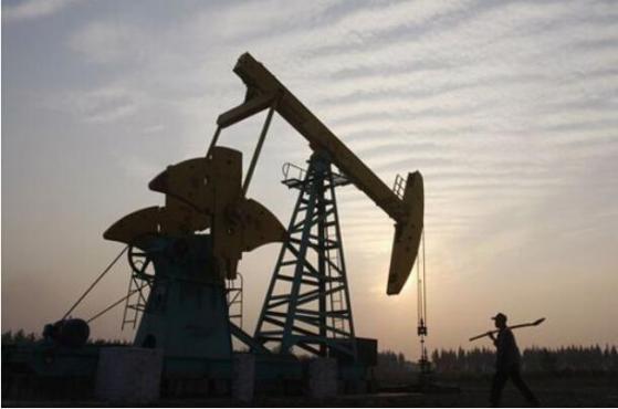 原油交易提醒：地缘局紧张，伊核谈判之际美再制裁伊朗，多因素助力油价上涨